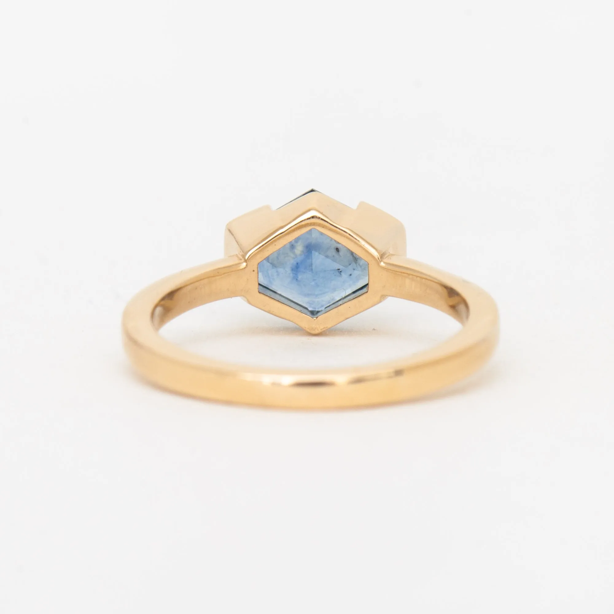 1.47 ct Hexagonal Montana Sapphire Solitaire