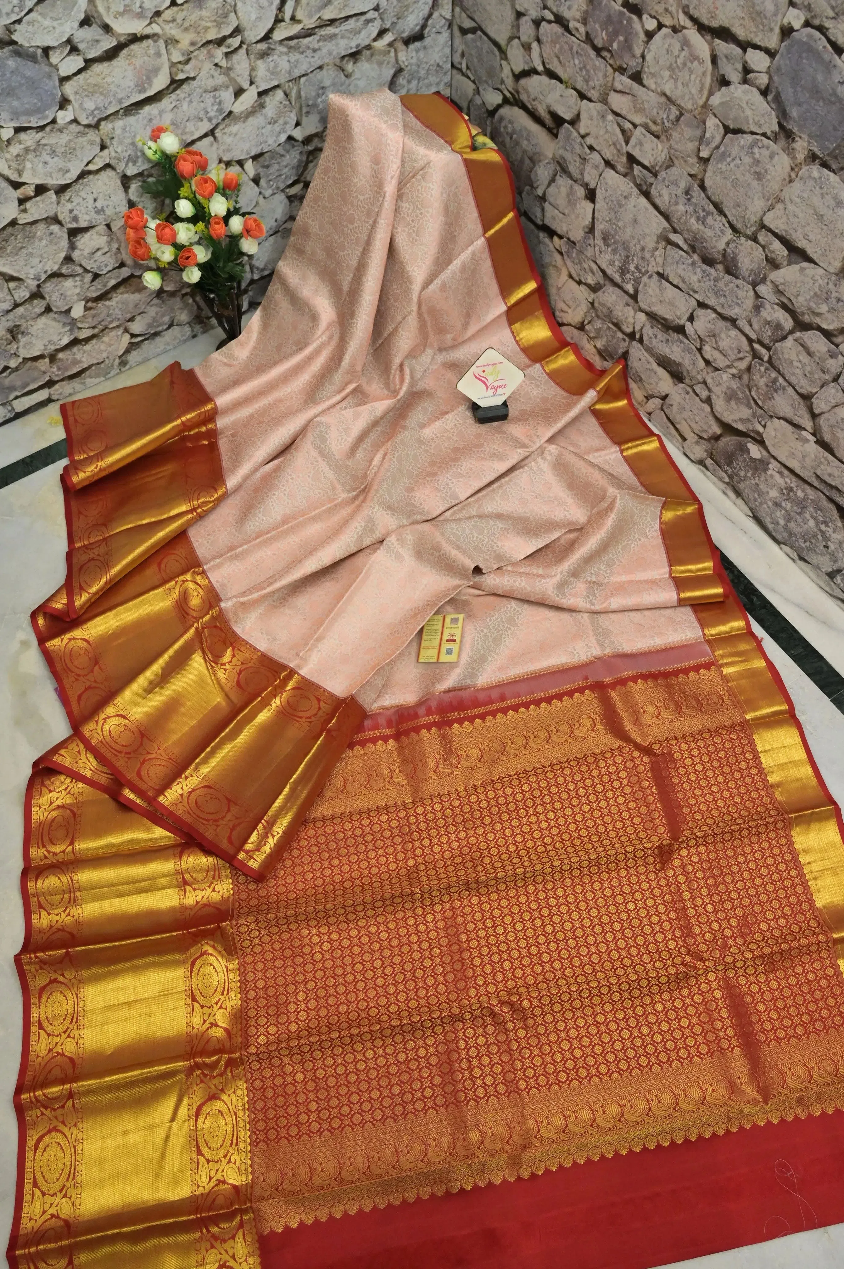 Salmon Offwhite Color Pure Brocade Kanjeevaram Silk Saree