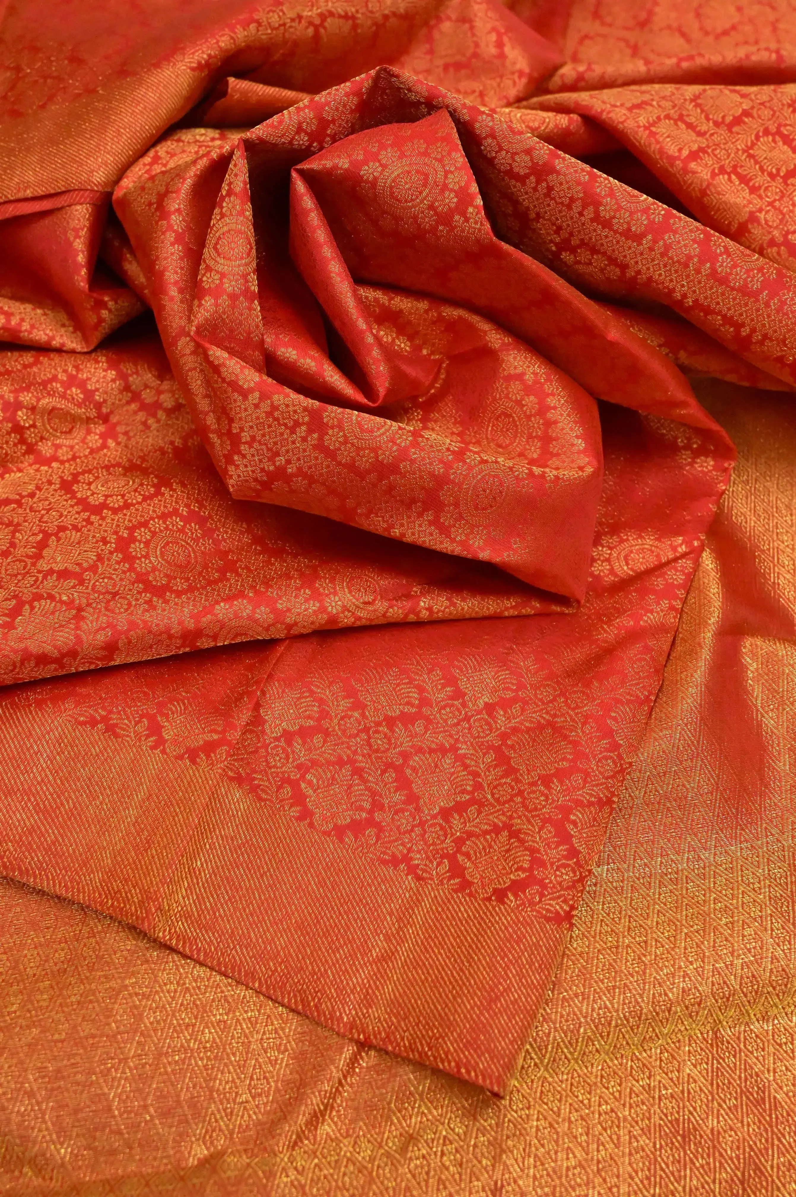 Tomato Red Color Kanjeevaram Silk Saree with Pure Gold Zari Weaving